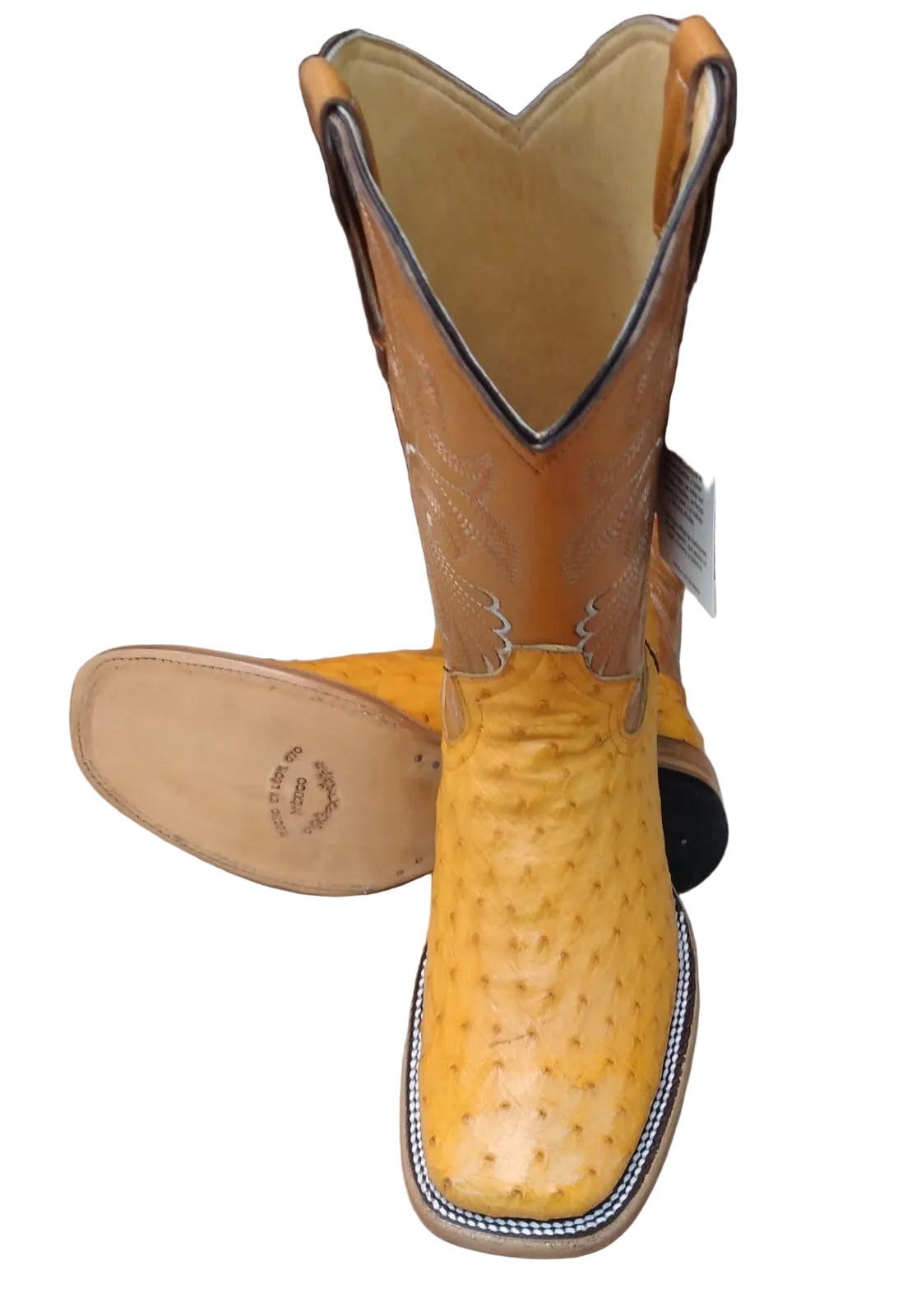 Avestruz Bulldog Paja