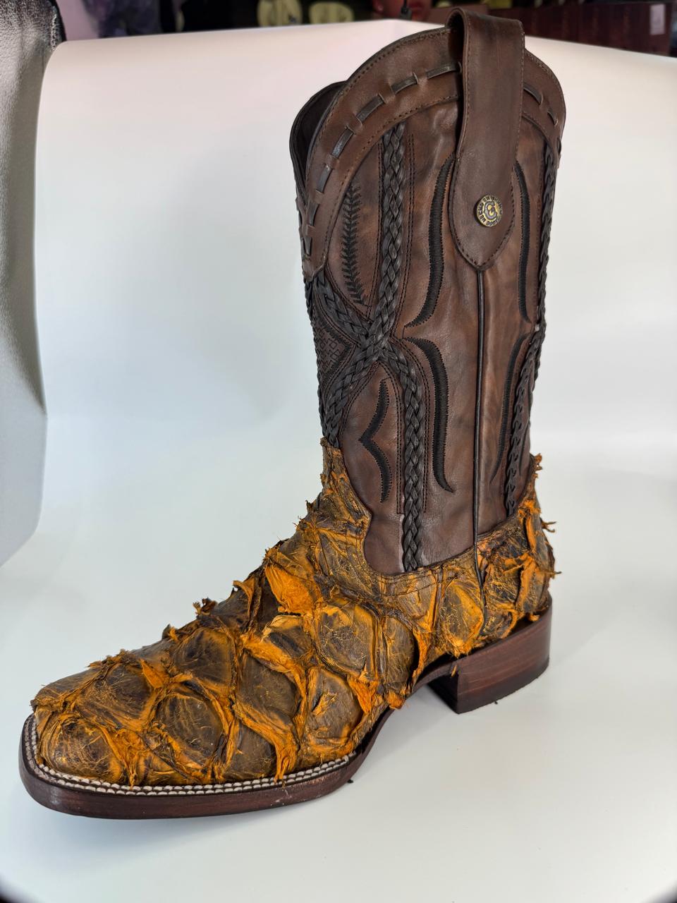 Bota Pescado Pirarucu Trenza